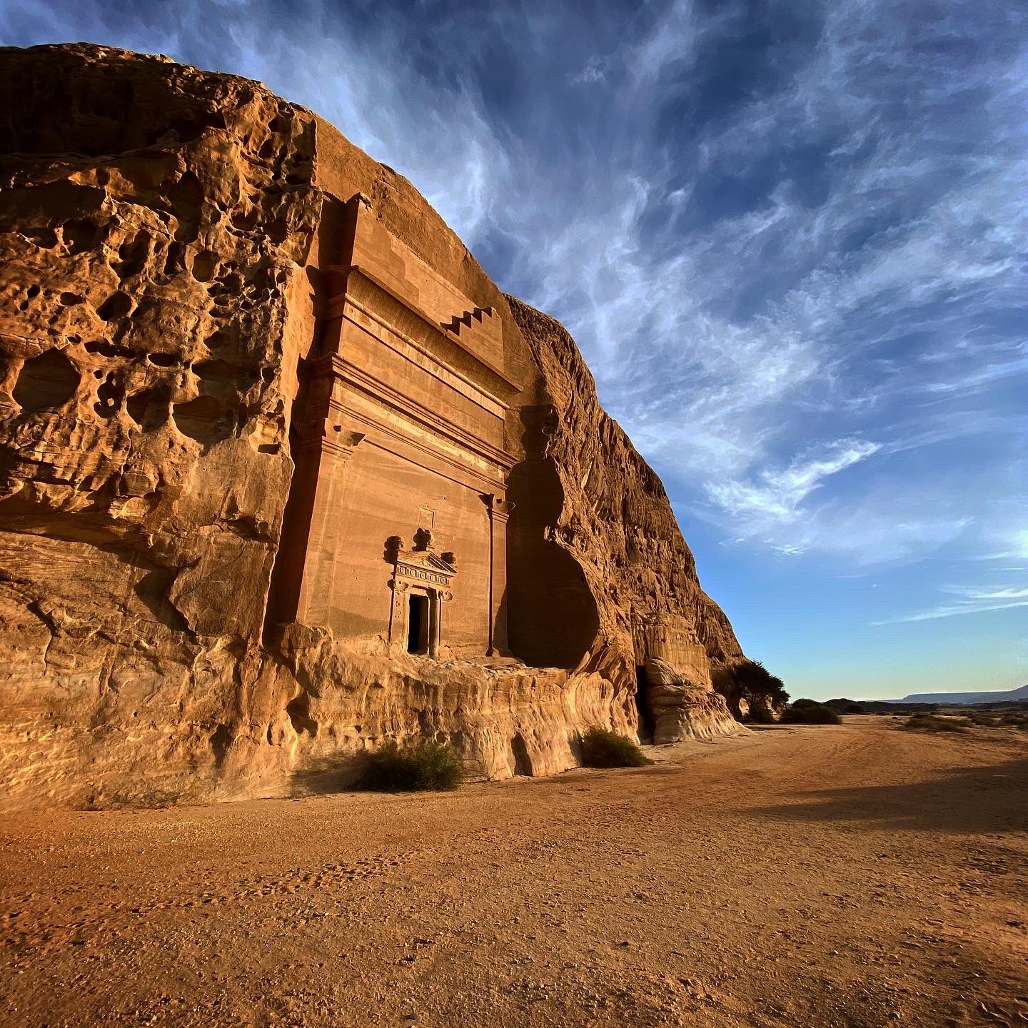 موقع الحِجر يحكي أسرار حضارات و عصور توالت - المصدر زرياب الغابري