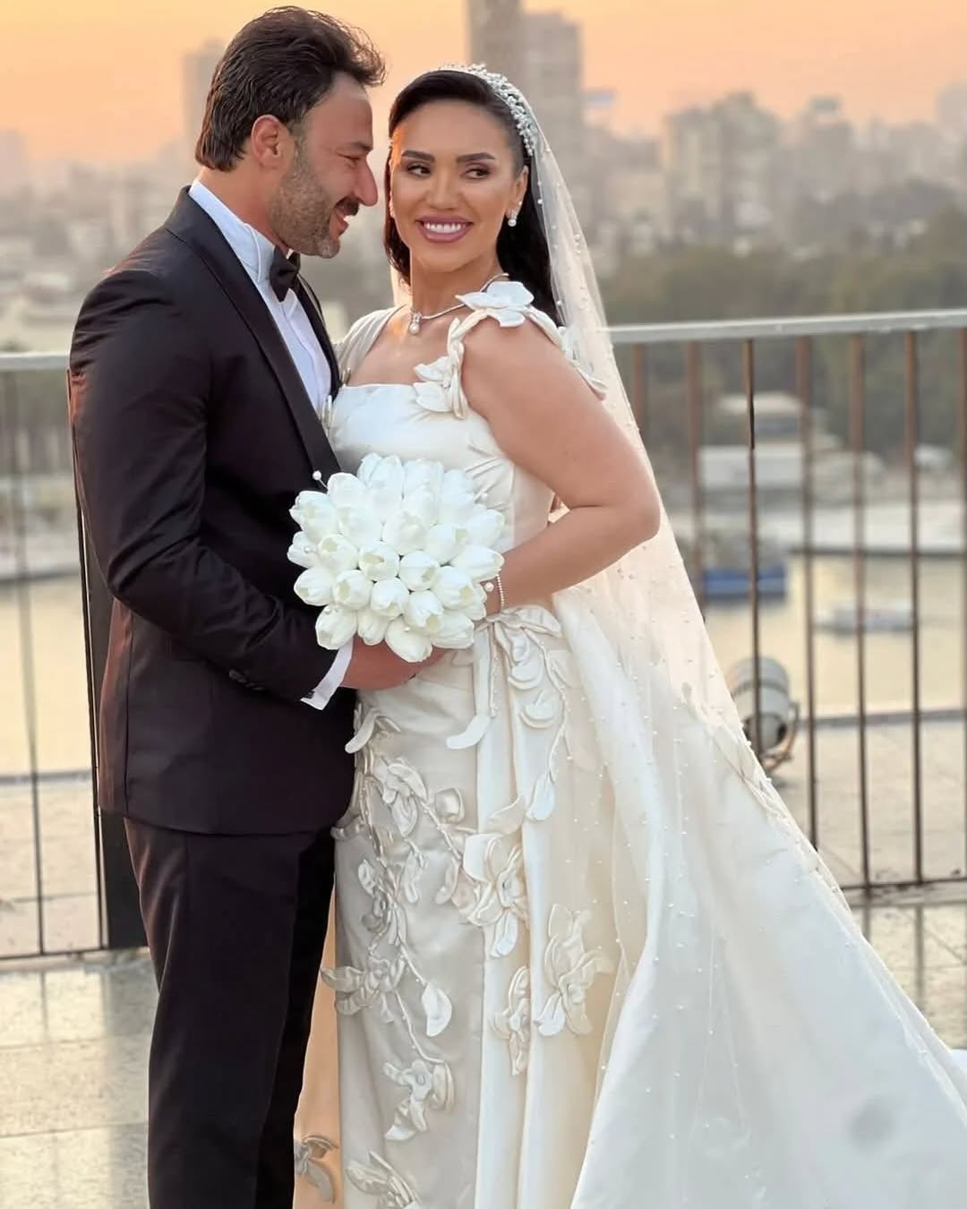 مي فاروق في يوم زفافها