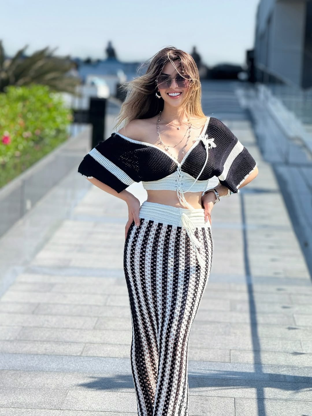 ميرنا جميل تودع الساحل استعدادا لمسلسل "اللعبة"