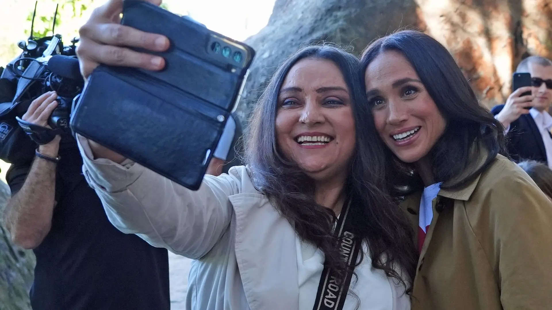 ميغان ماركل في أستراليا اعترافات التنمر الإلكتروني وتفاصيل ميغ ستوك