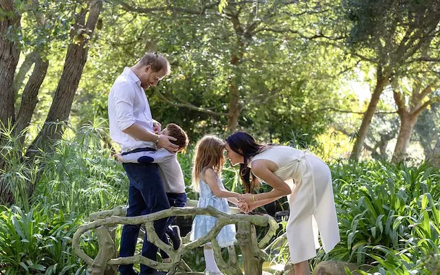 ميغان يرسمان الآن دوراً محدداً مسبقاً لطفليهما