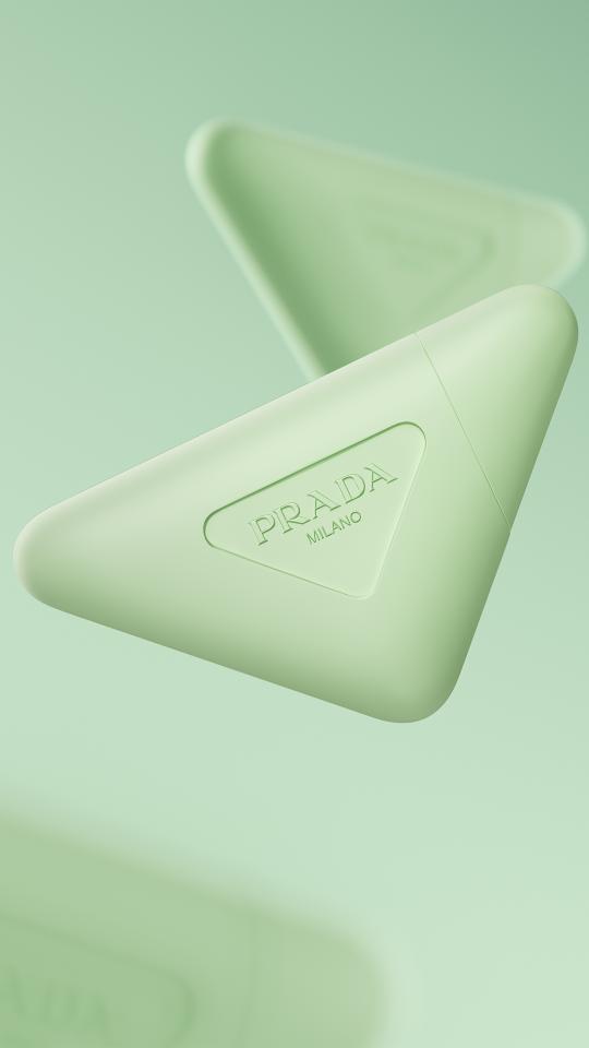 مّم مستحضر Prada Hand لمن يحرص على أناقة يديه رغم وتيرة الحياة السريعة