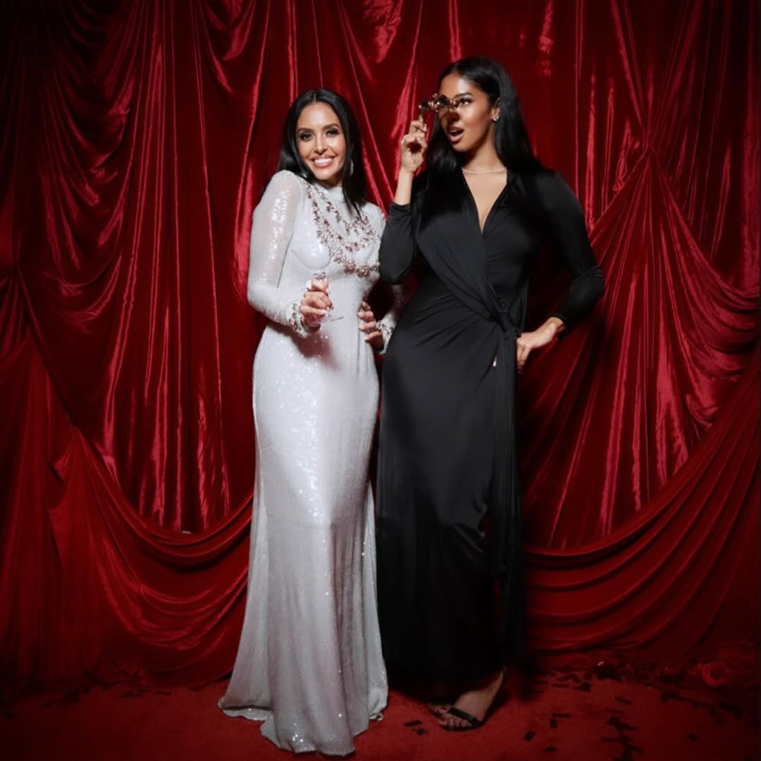  ناتاليا فستانا طويلا باللون الأسود الموحد