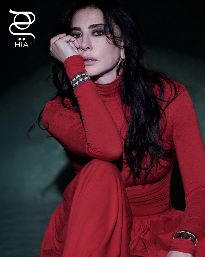 نادين لبكي بفستان رائع باللون الأحمر الناري من توقيع ماغدا بوتريم Magda Butrym