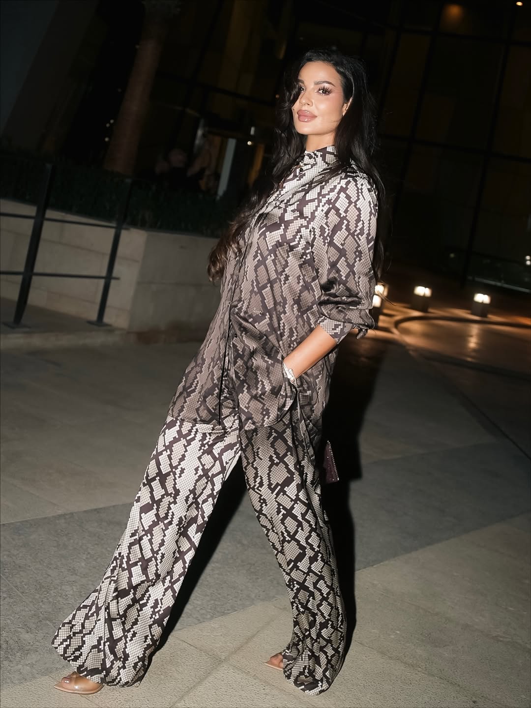 نادين نسيب نجيم وظافر العابدين في كواليس مسلسل "ممكن"