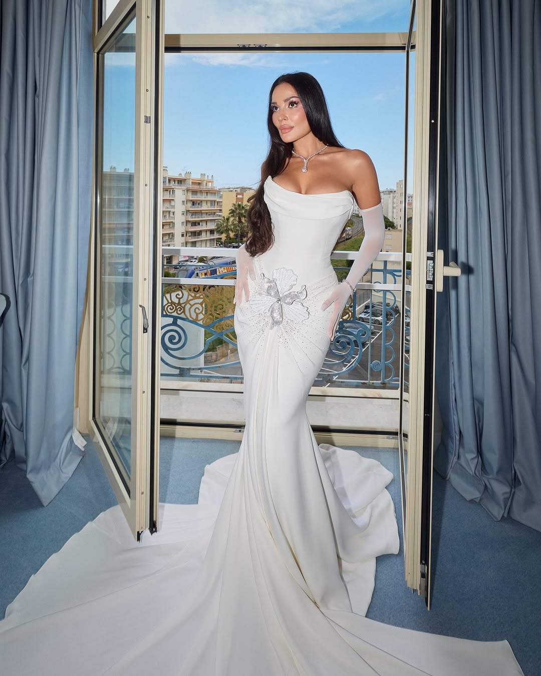 نادين نسيب نجيم بفستان من من توقيع Tamara Ralph - صورة من حسابها على انستغرام