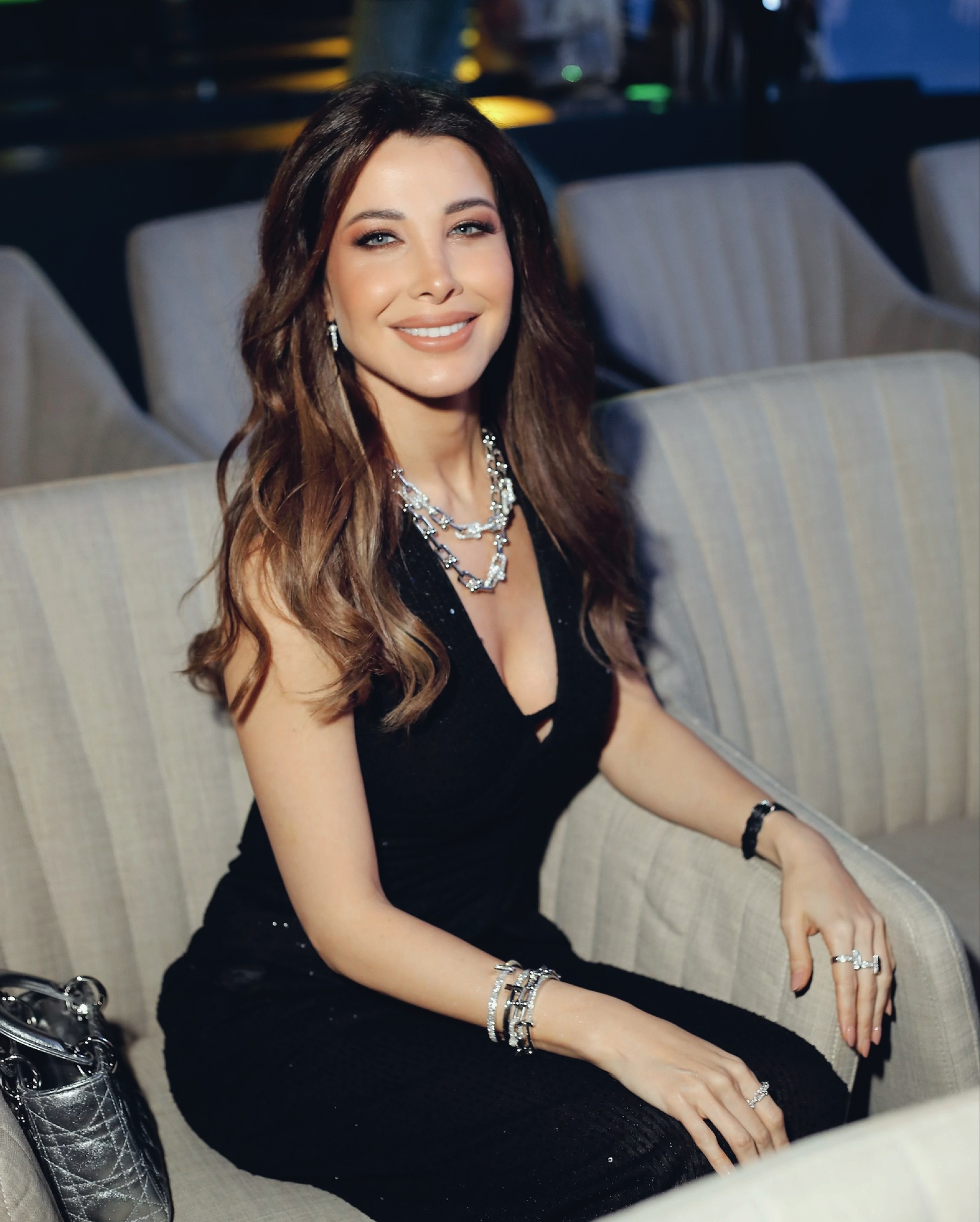 نانسي عجرم بصيحة العقود المكدسة