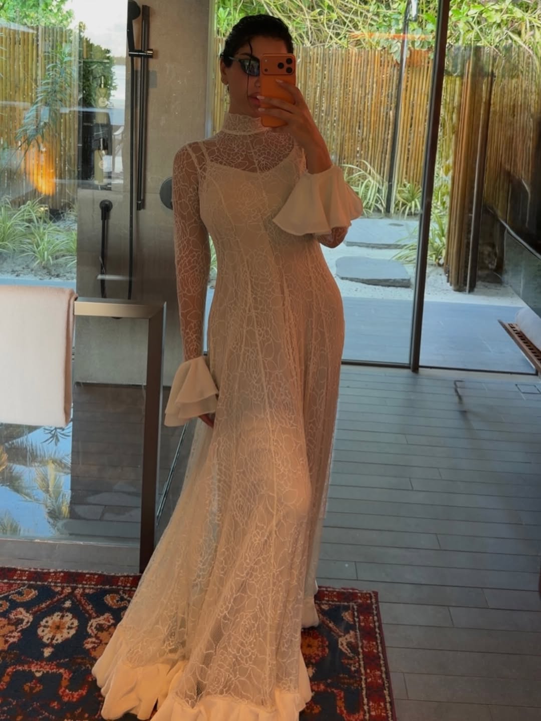 نجود الرميحي بإطلالة ربيعية ساحرة من وحي المالديف