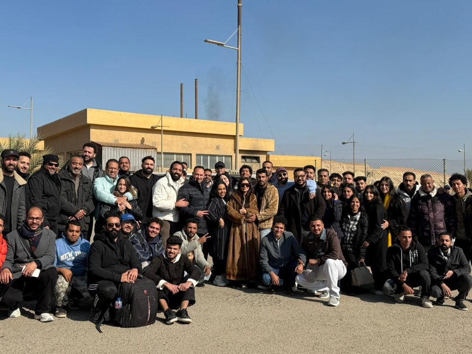 نجوم مسلسل "الست موناليزا" يحتفلون بنهاية عرضه