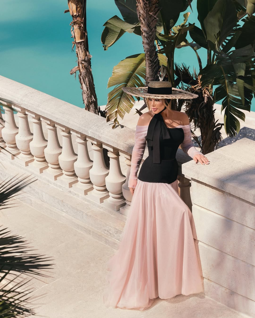 نجوى كرم بفستان من تصميم أحمد حلاوي