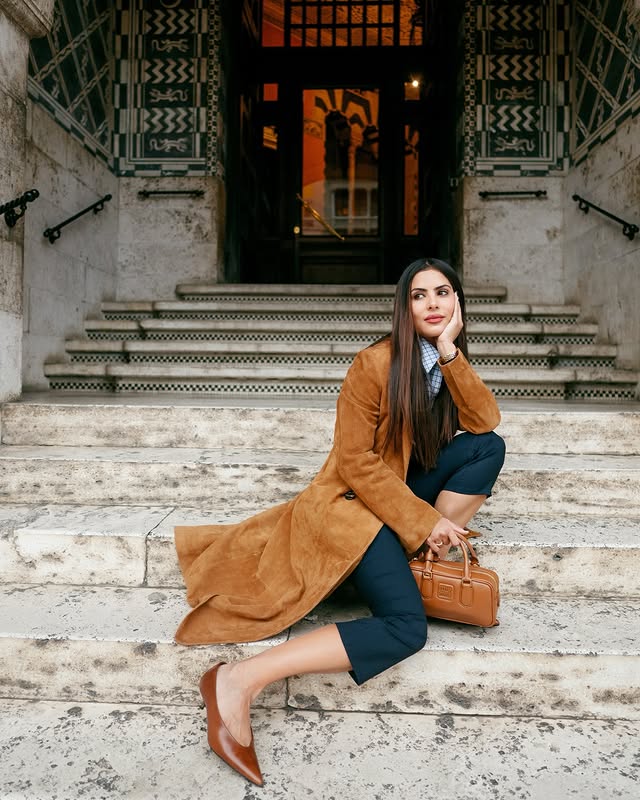 ندى باعشن بإطلالة شتورية كلاسيكية في "عطلة روما"