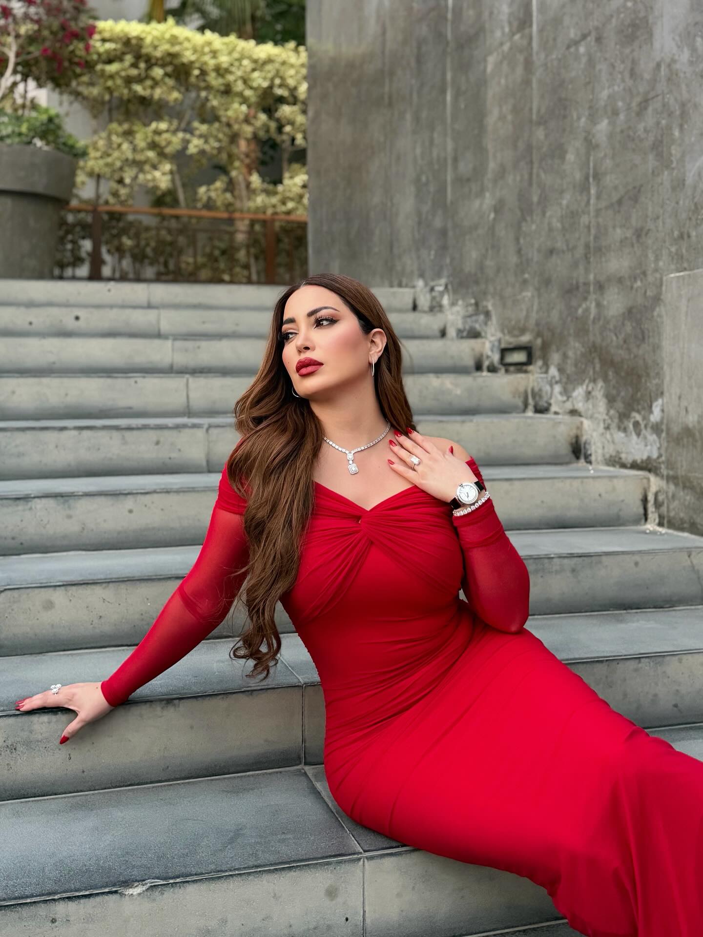 نسرين طافش أضافت للوك بريقًا استثنائيًا بمجوهراتها الماسية الفارهة
