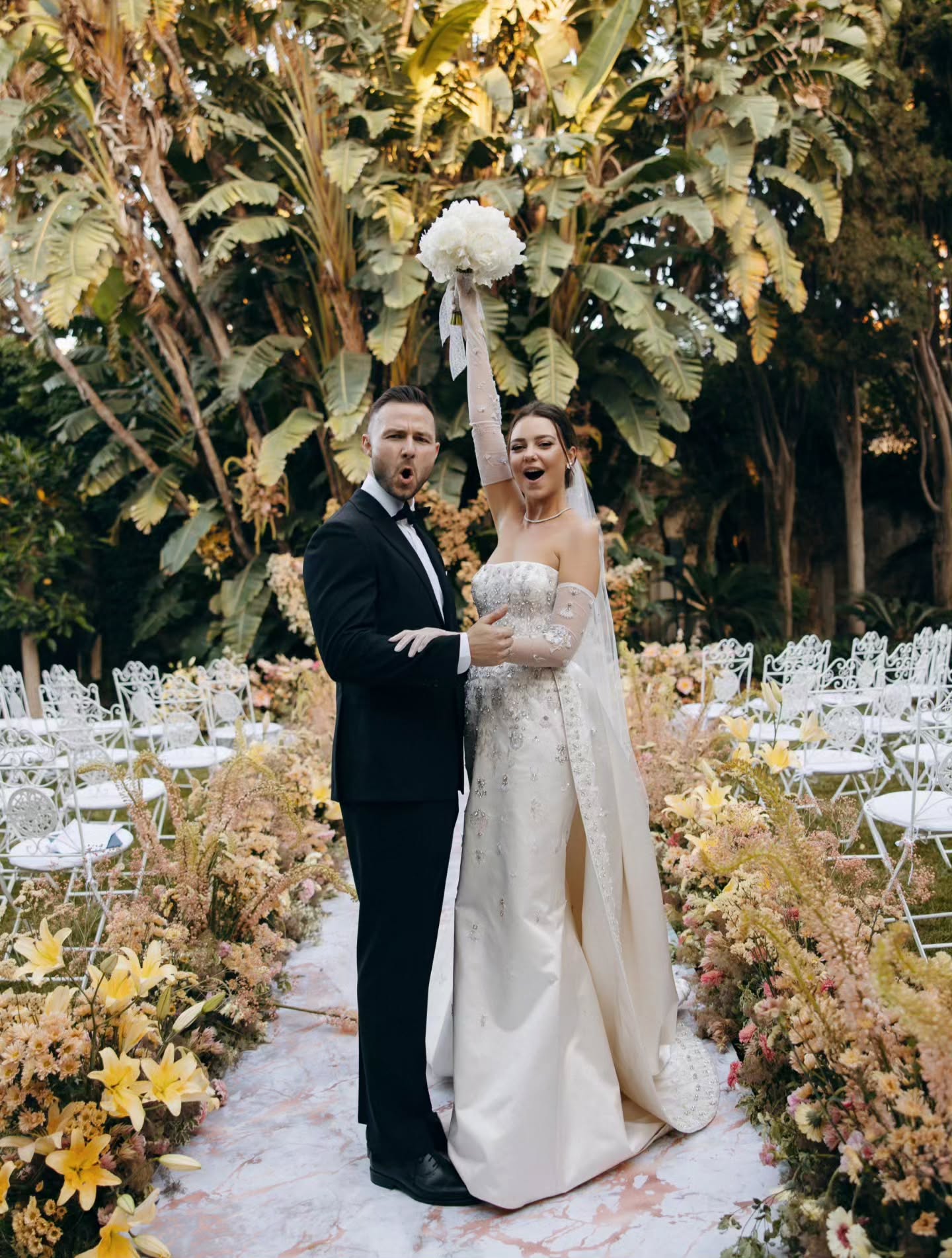 نشر الروح الإيجابية يوم الزفاف بين الضيوف