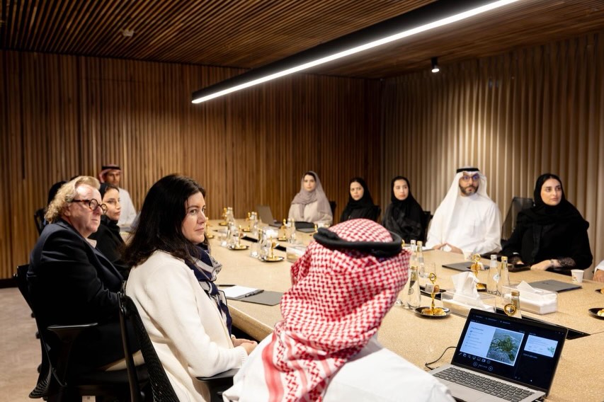 نقاشات مشتركة بين “الرياض آرت” ومؤسسة حديقة الملك سلمان حول مستقبل الفن في الفضاءات الحضرية 