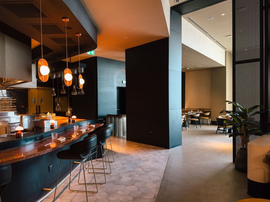 «فينيل إمبر» تجربة ذوقية بإيقاع عصري