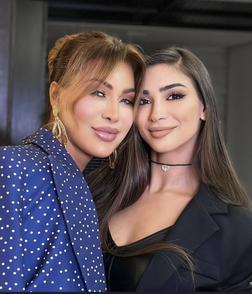 نوال الزغبي وابنتها تيا ديب