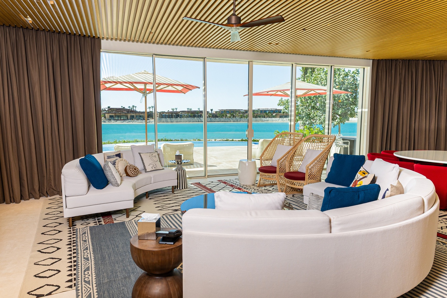 هدوء المنتجعات في قلب شورى… حيث تصبح الراحة أسلوب حياة