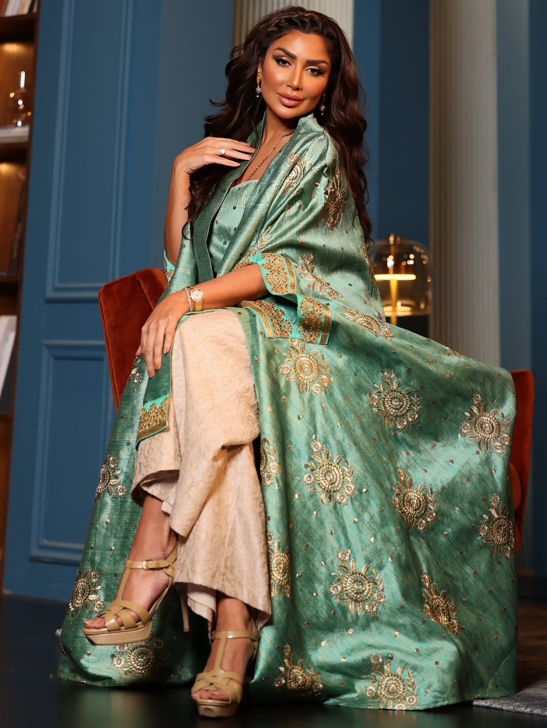 هدى حمدان بإطلالة شرقية راقية