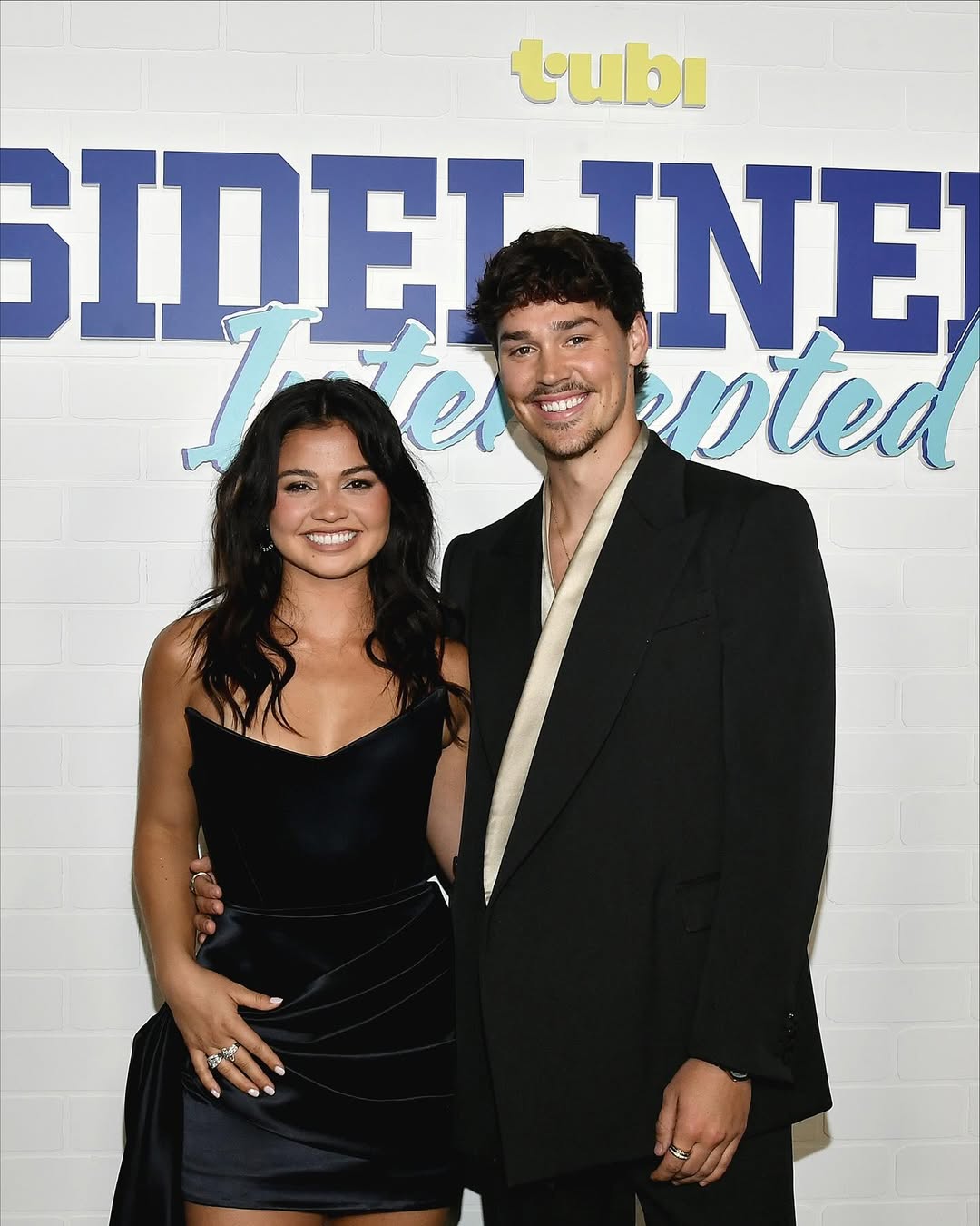 الطريق إلى جزء ثالث من "Sidelined"