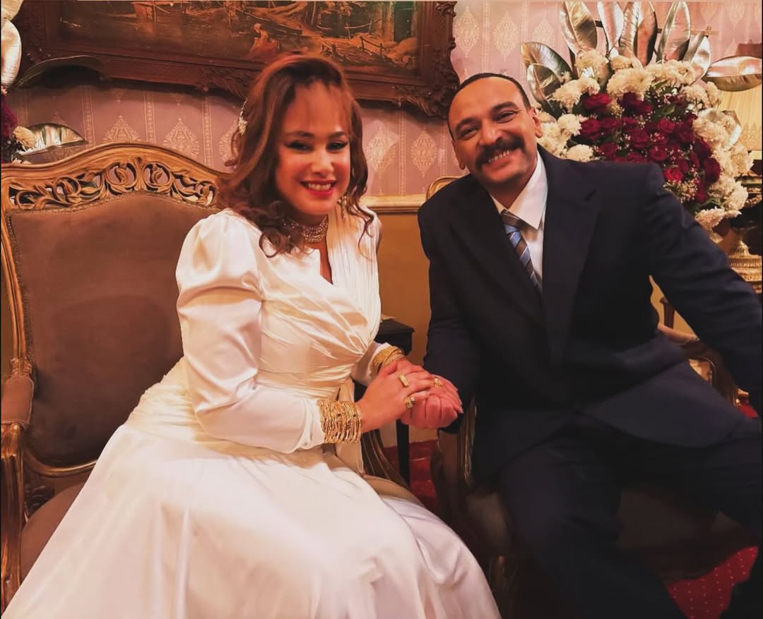  هند صبري بفستان زفاف مستوحاة من الثمانينيات في مسلسل "منّاعة"