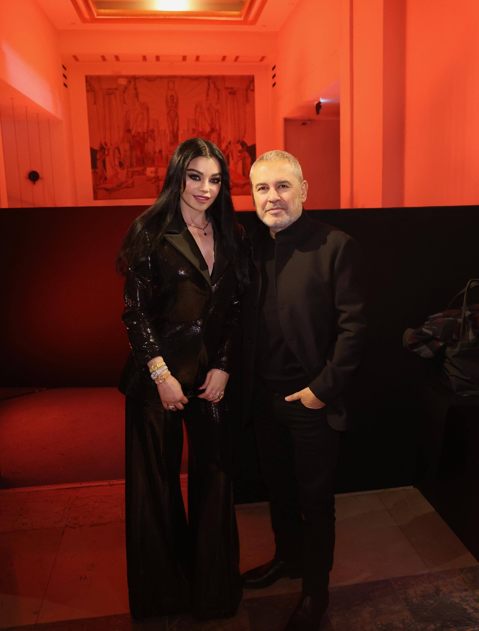 هيفاء وهبي.. أيقونة الجمال في ضيافة إيلي صعب