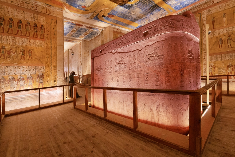 وادي الملكات VALLEY OF THE QUEENS