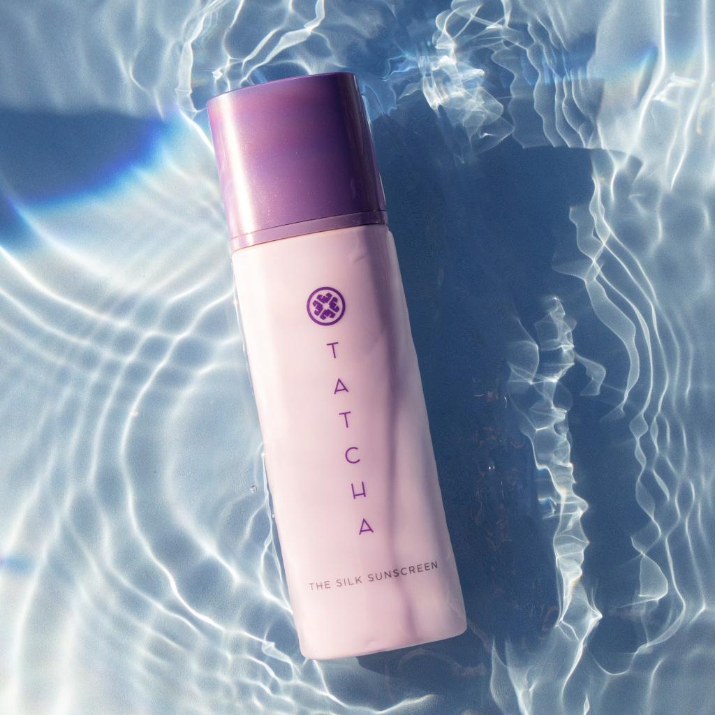 واقي الشمس ذا سيلك سانسكرين اس بي اف 50 The Silk Sunscreen SPF 50 من تاتشا Tatcha