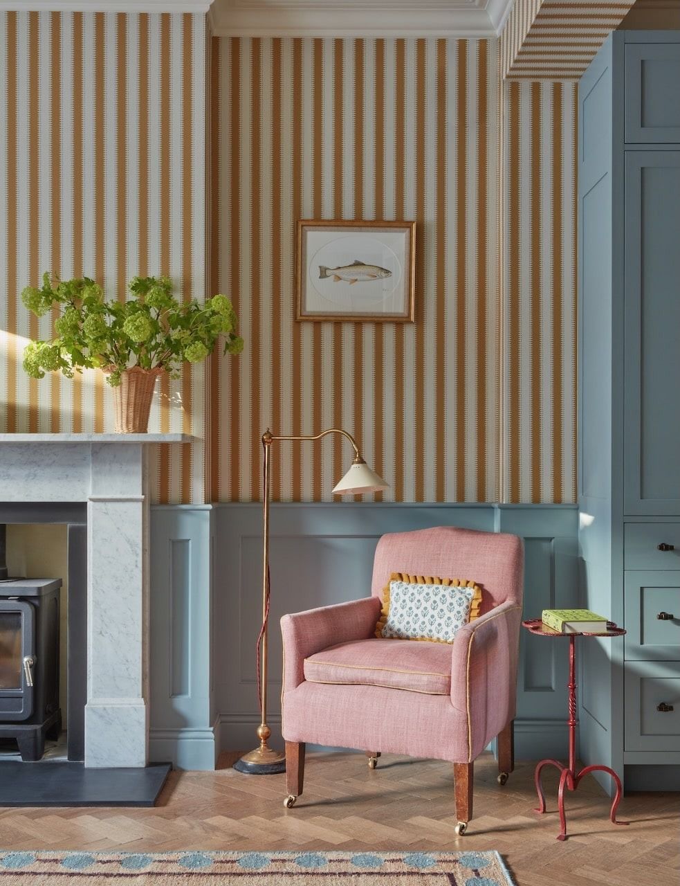 ورق الجدران بنقشة الخطوط