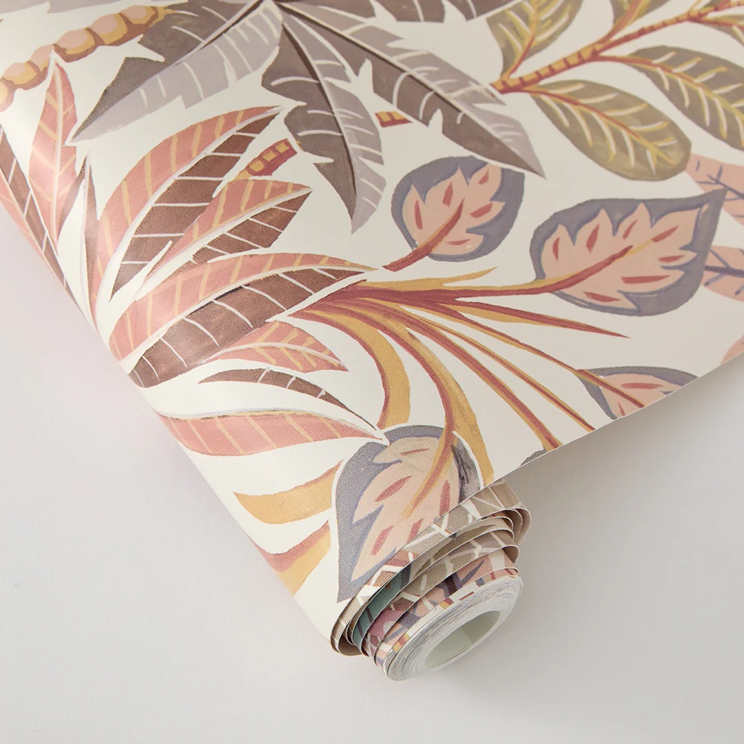 ورق جدران بنقشة الورود