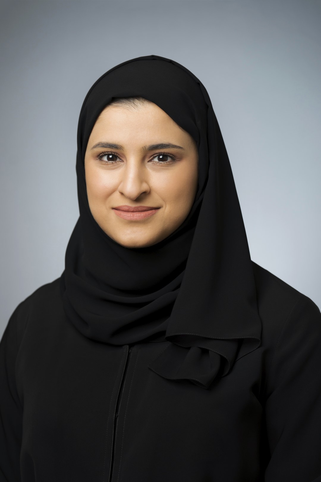 وزيرة التربية والتعليم سارة بنت يوسف الأميري واحدة من النماذج النسائية الإماراتية الملهمة