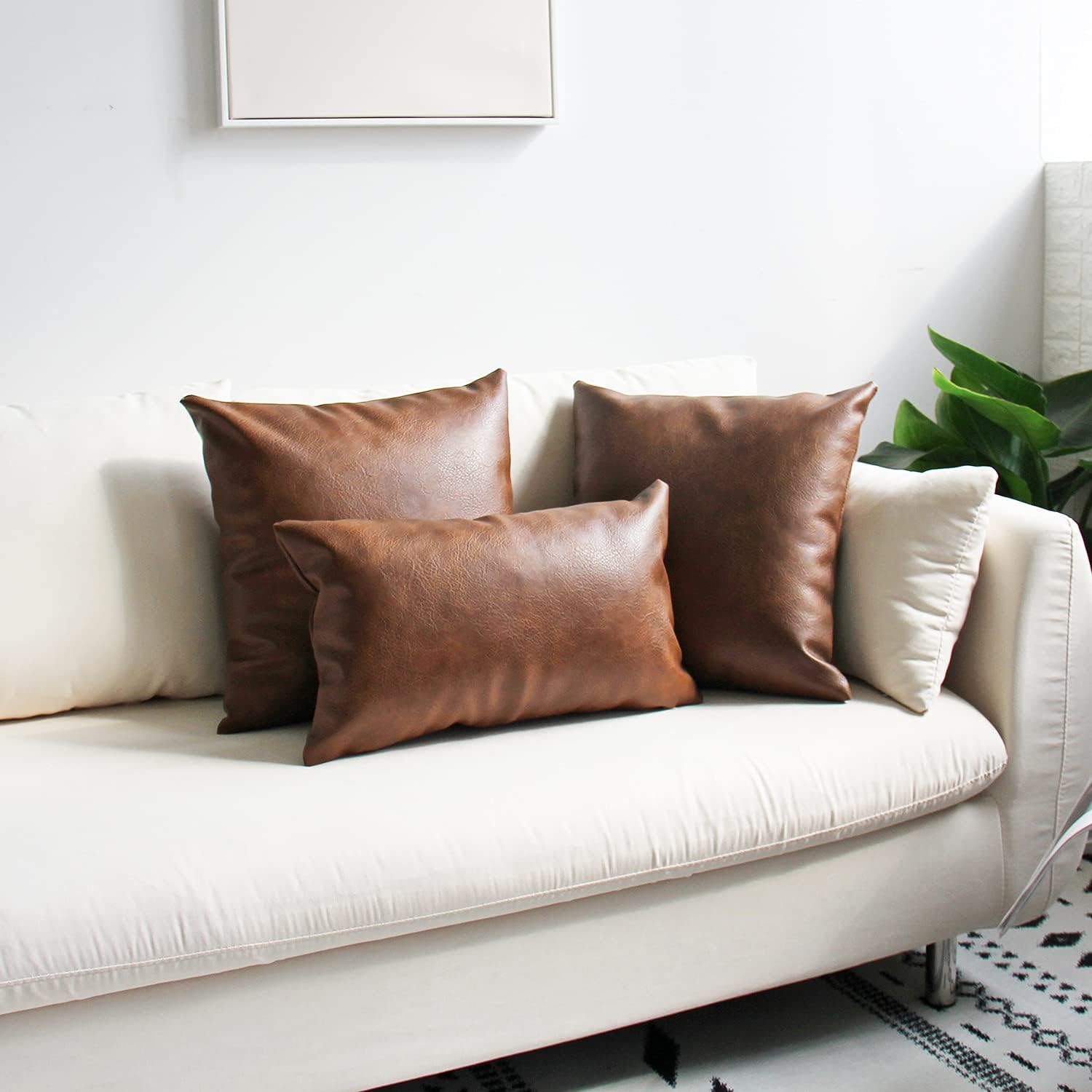 وسائد جلدية أنيقة