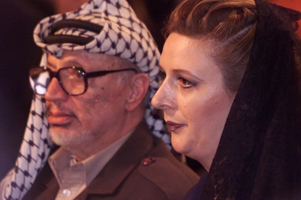 ياسر عرفات Yasser Arafat وسهى طويل Suha Tawil