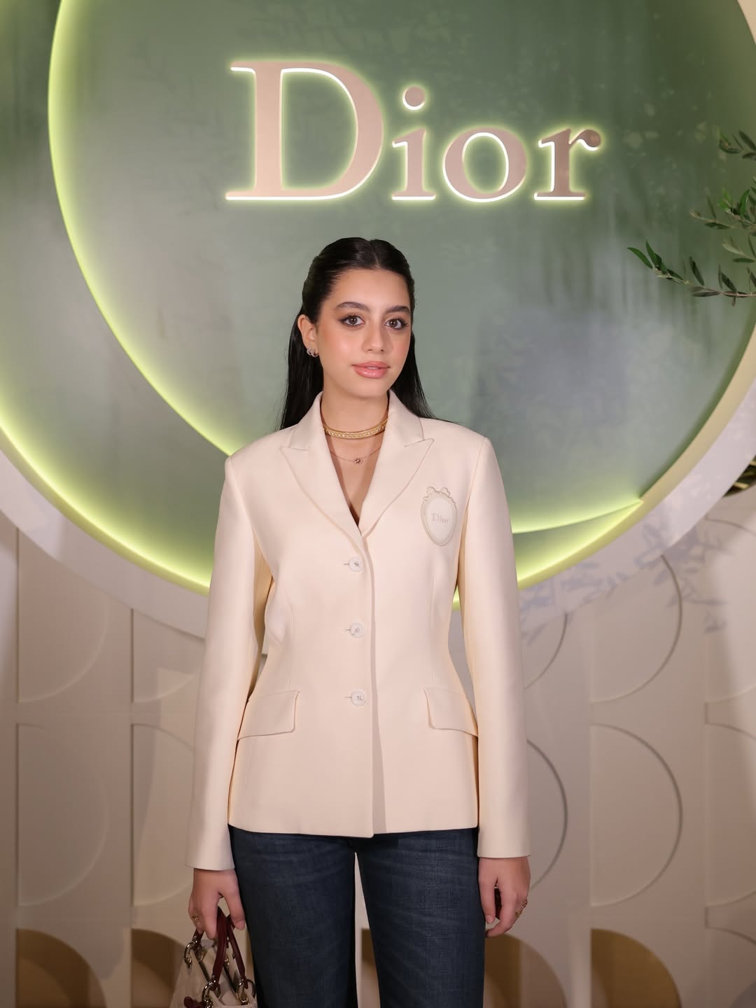 ياسمينا العبد بأناقة كلاسيكية بتوقيع Dior