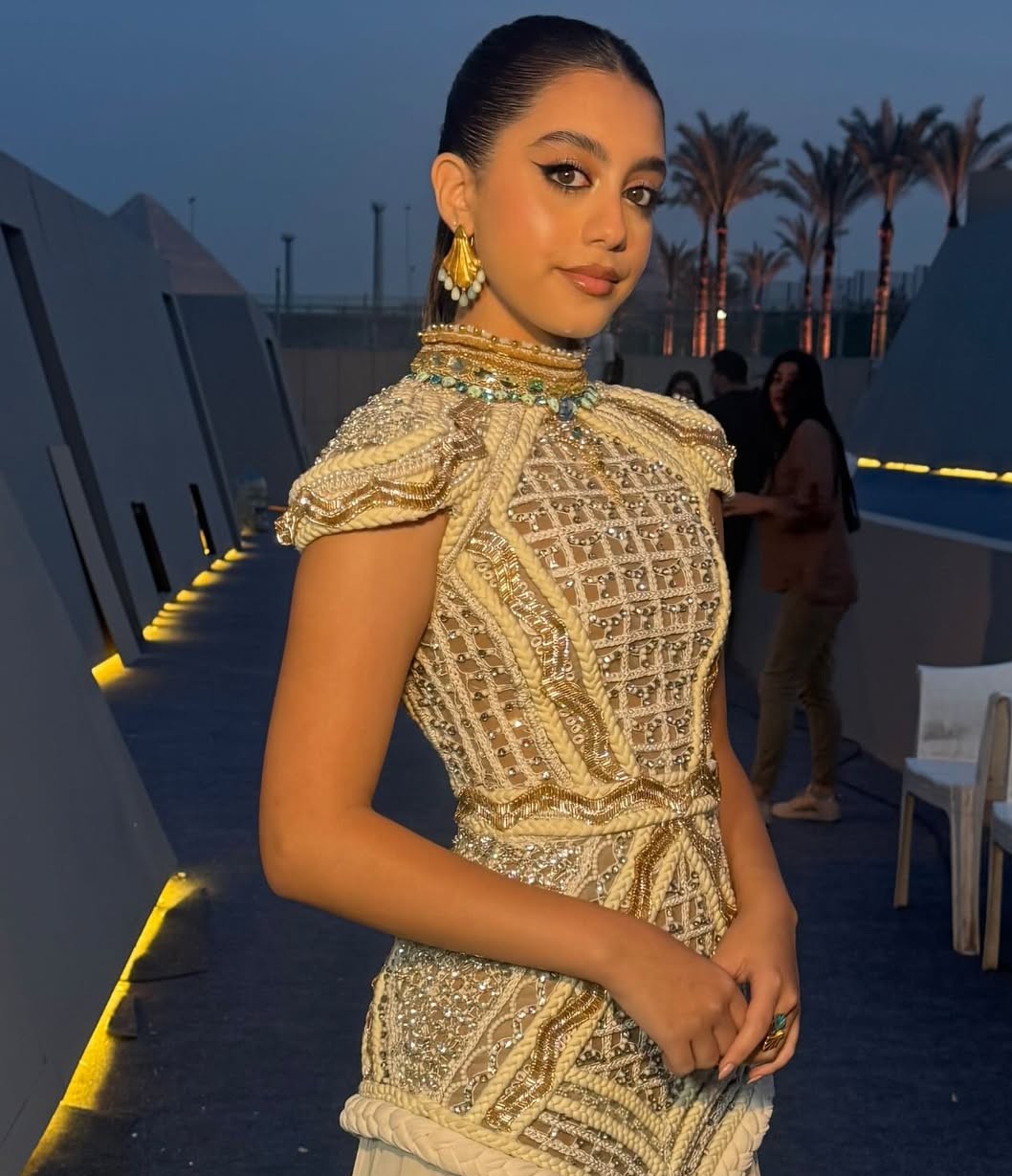 إطلالة ياسمينا العبد