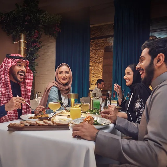 يتيح مطل البجيري لزواره فرصة الاستمتاع بتجارب طعام محلية وعالمية