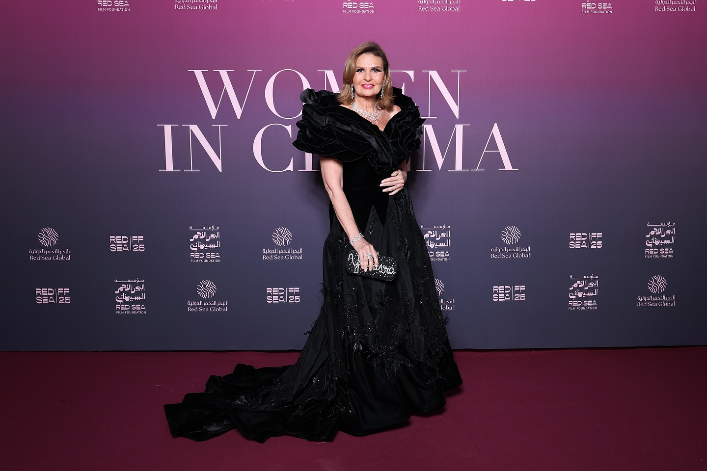 يسرا بمجوهرات أسرت قلوب مُحبيها