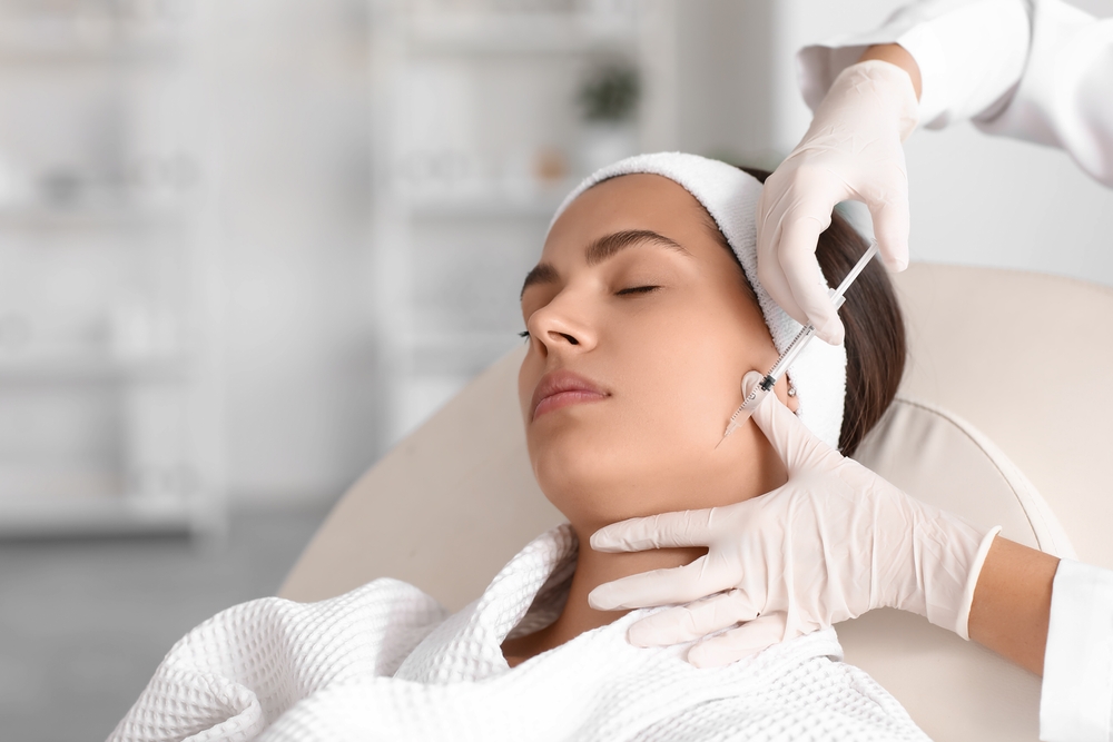 يصبح الفيلر خطراً إذا تم الحقن في مراكز غير طبية