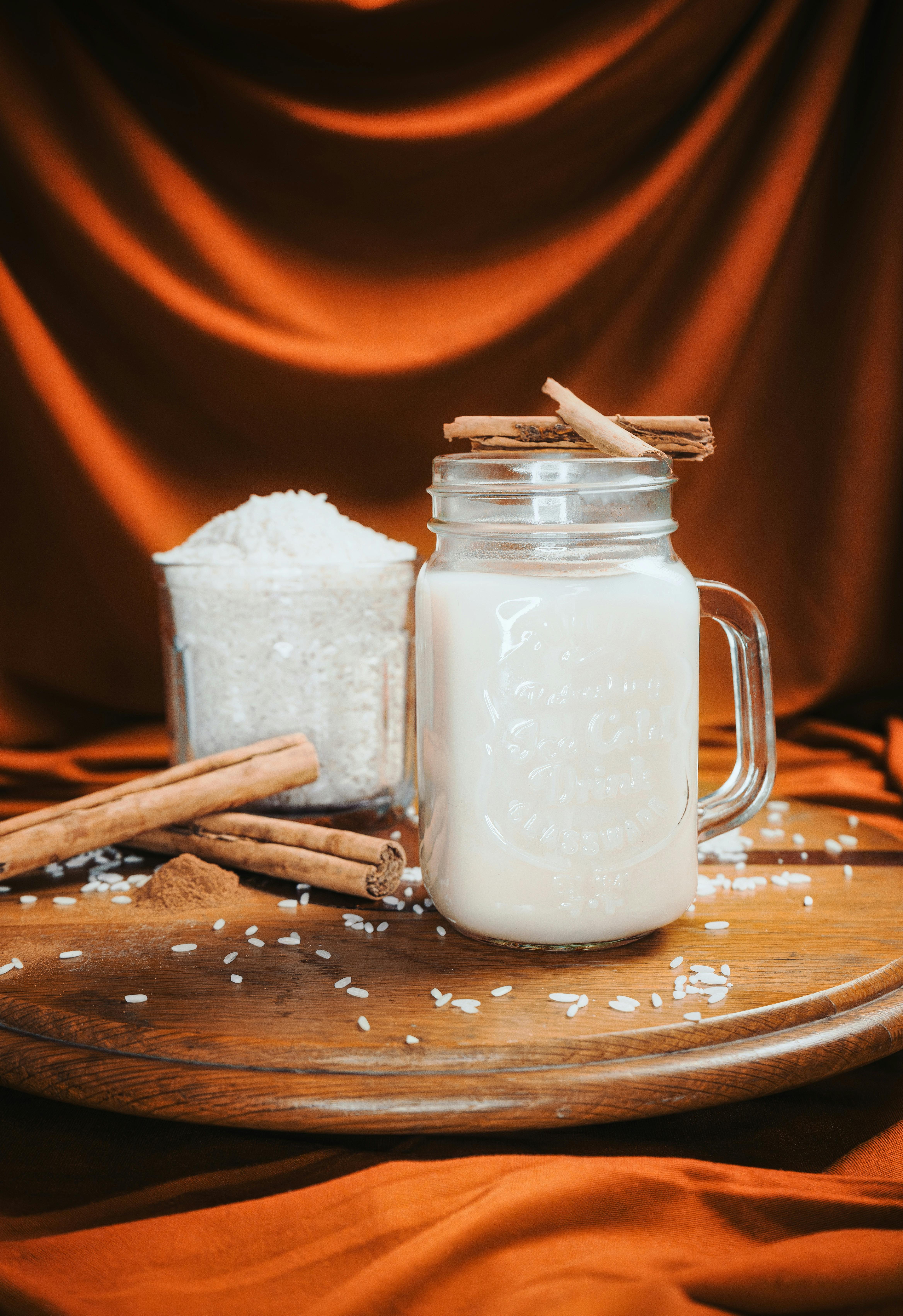 يعتبر ماء الأرز من أهم طرق شد البشرة