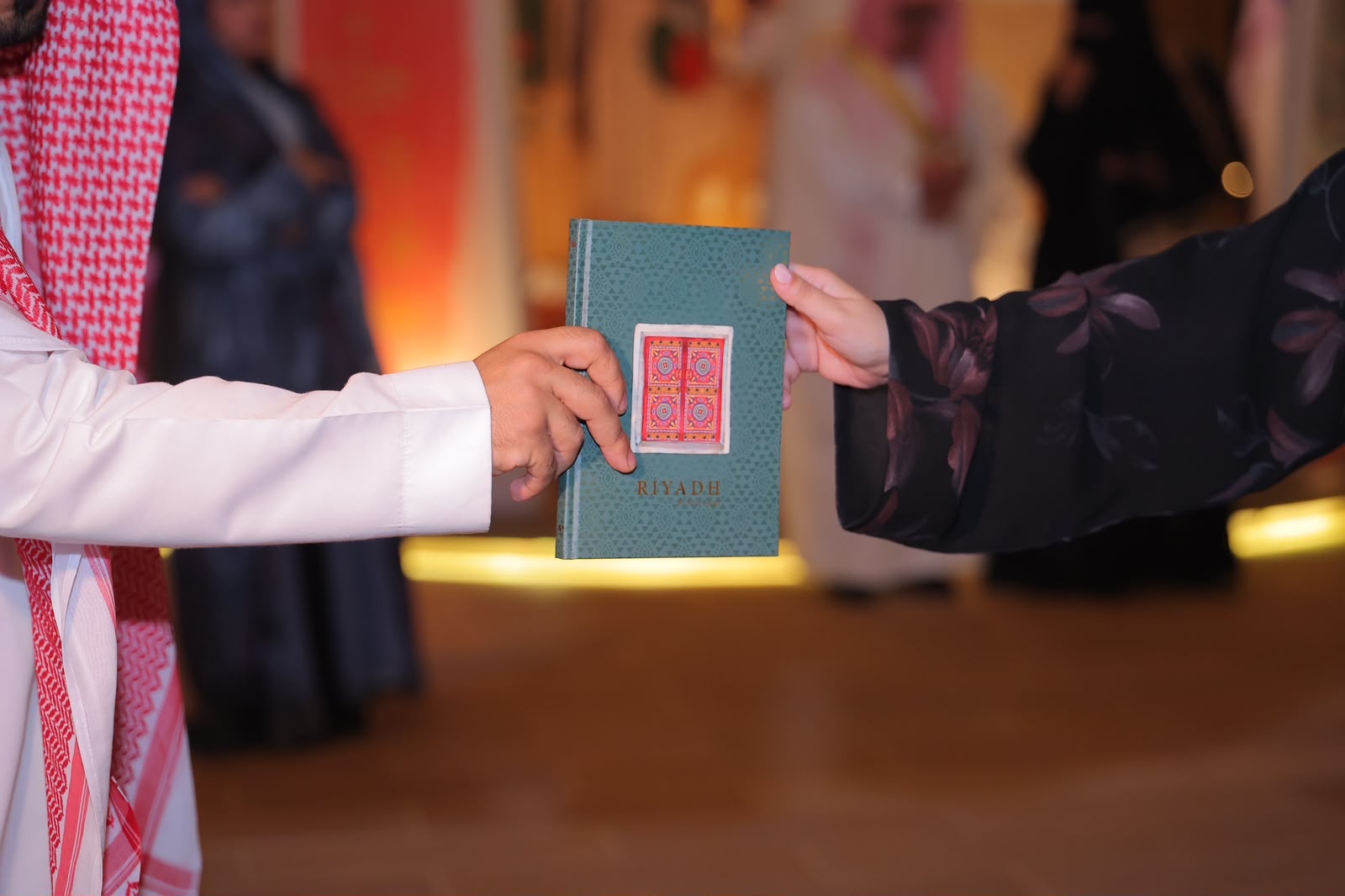 يمثل الكتاب الإصدار الأول ضمن مشروع مجموعة سرى