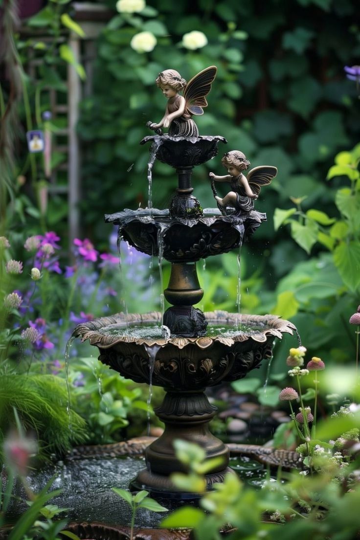 يمكن أن يتباين الطابع الرسمي لنافورة بشكل جميل مع الطبيعة المحيطة