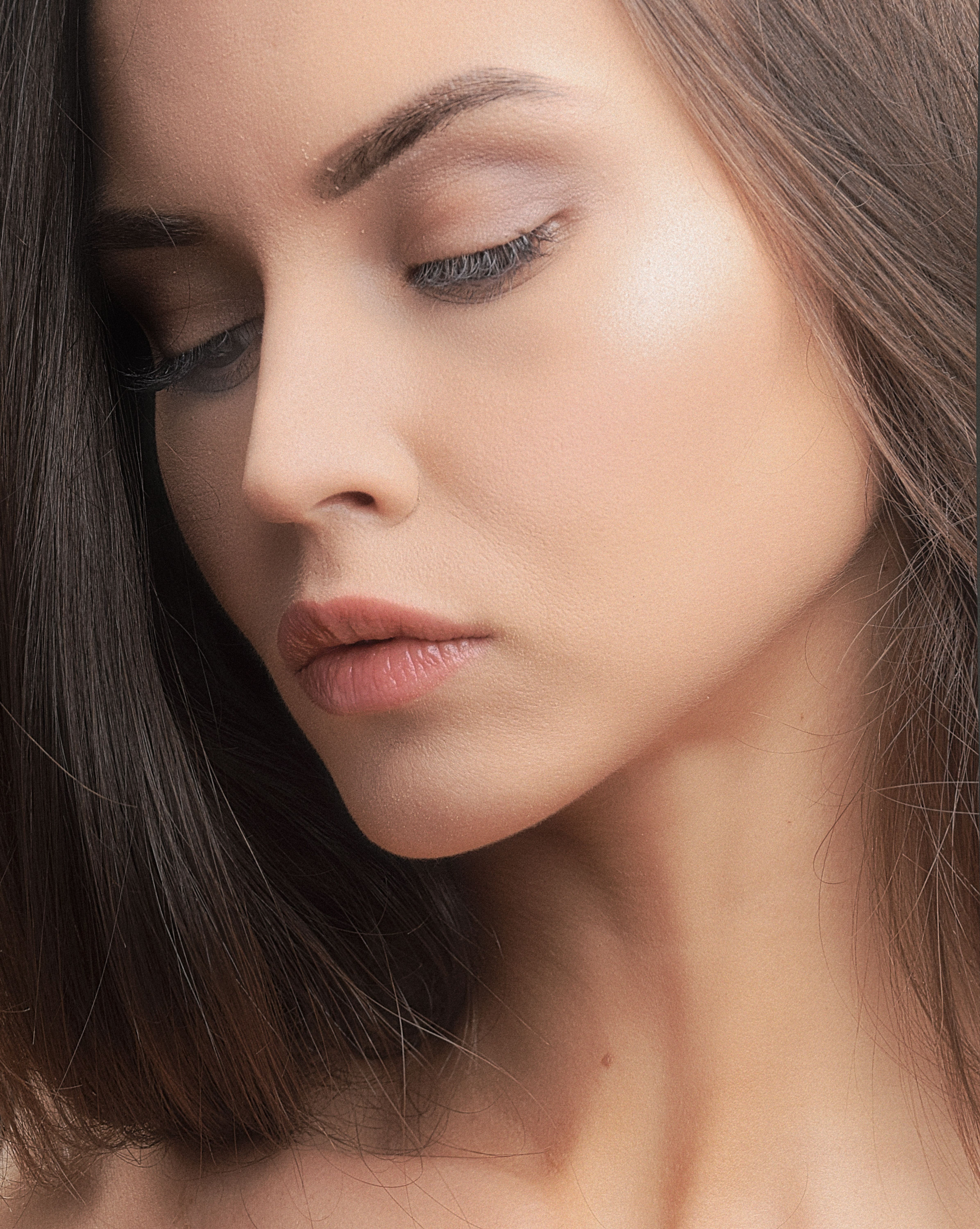 يمكن أن يعالج Lip Lift علامات التقدم في العمر في المنطقة حول الفم