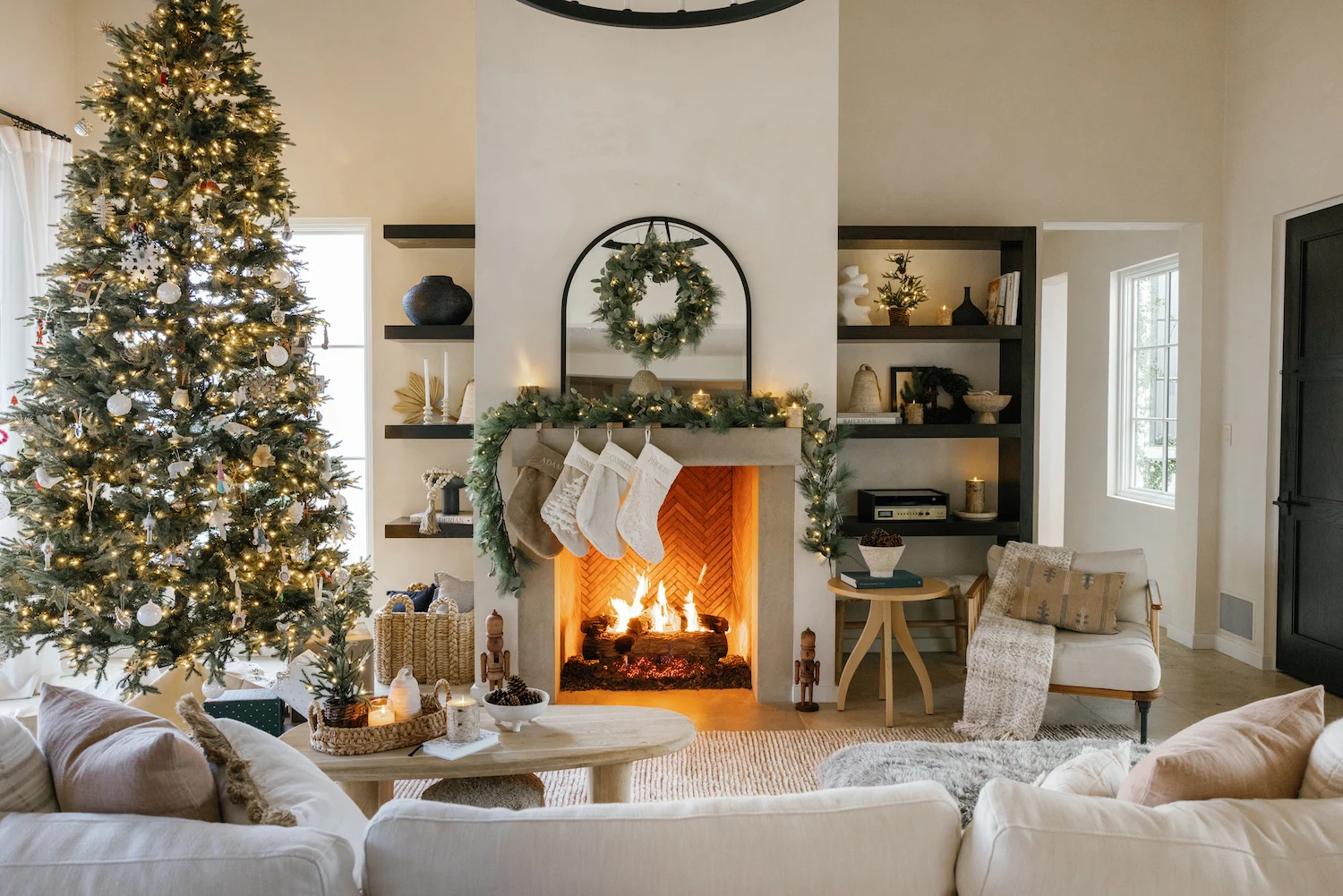 ينصح بالألوان الهادئة لزينة الأعياد والعطلات