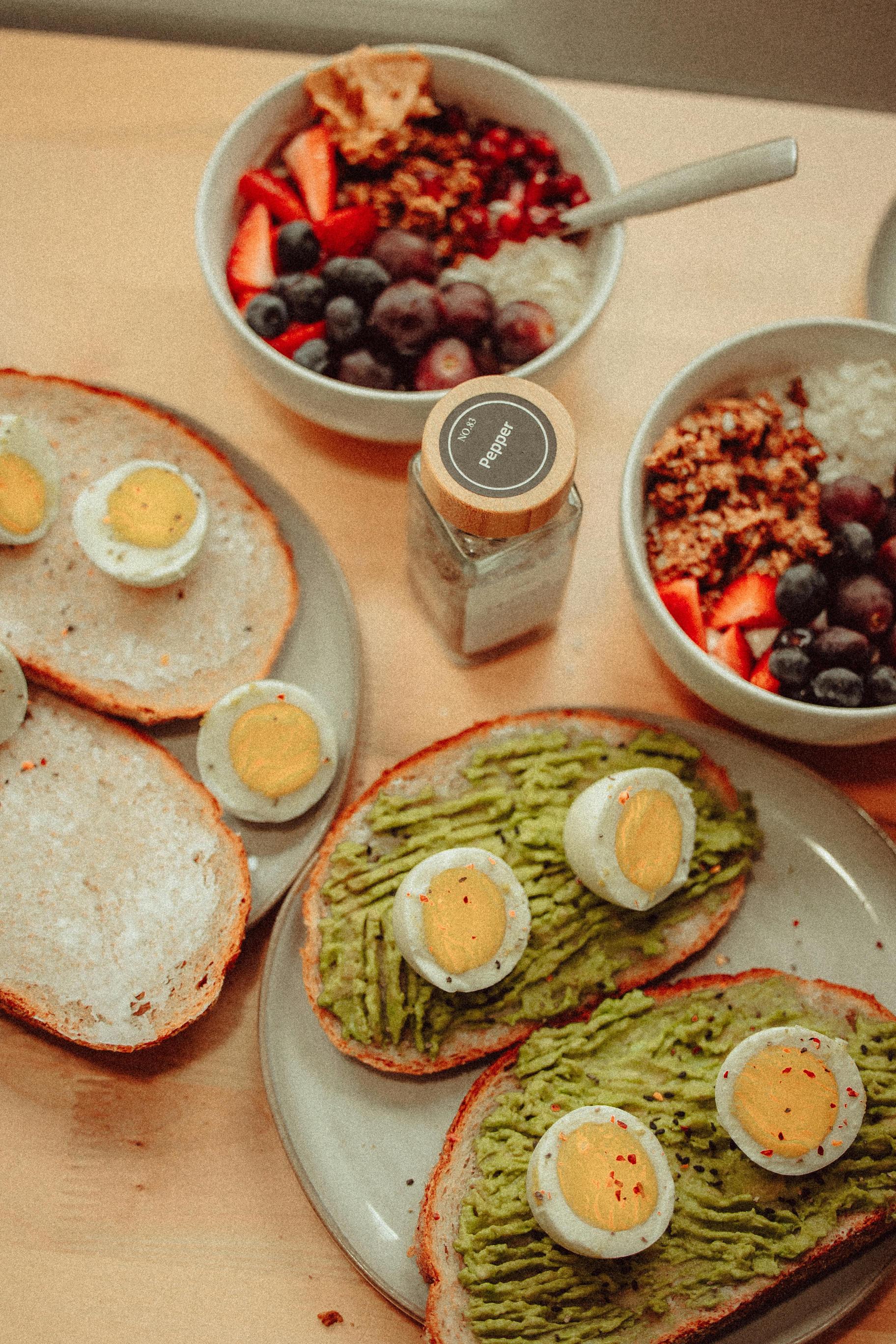 ينصح بتنوع العناصر الغذائية في السحور (1)