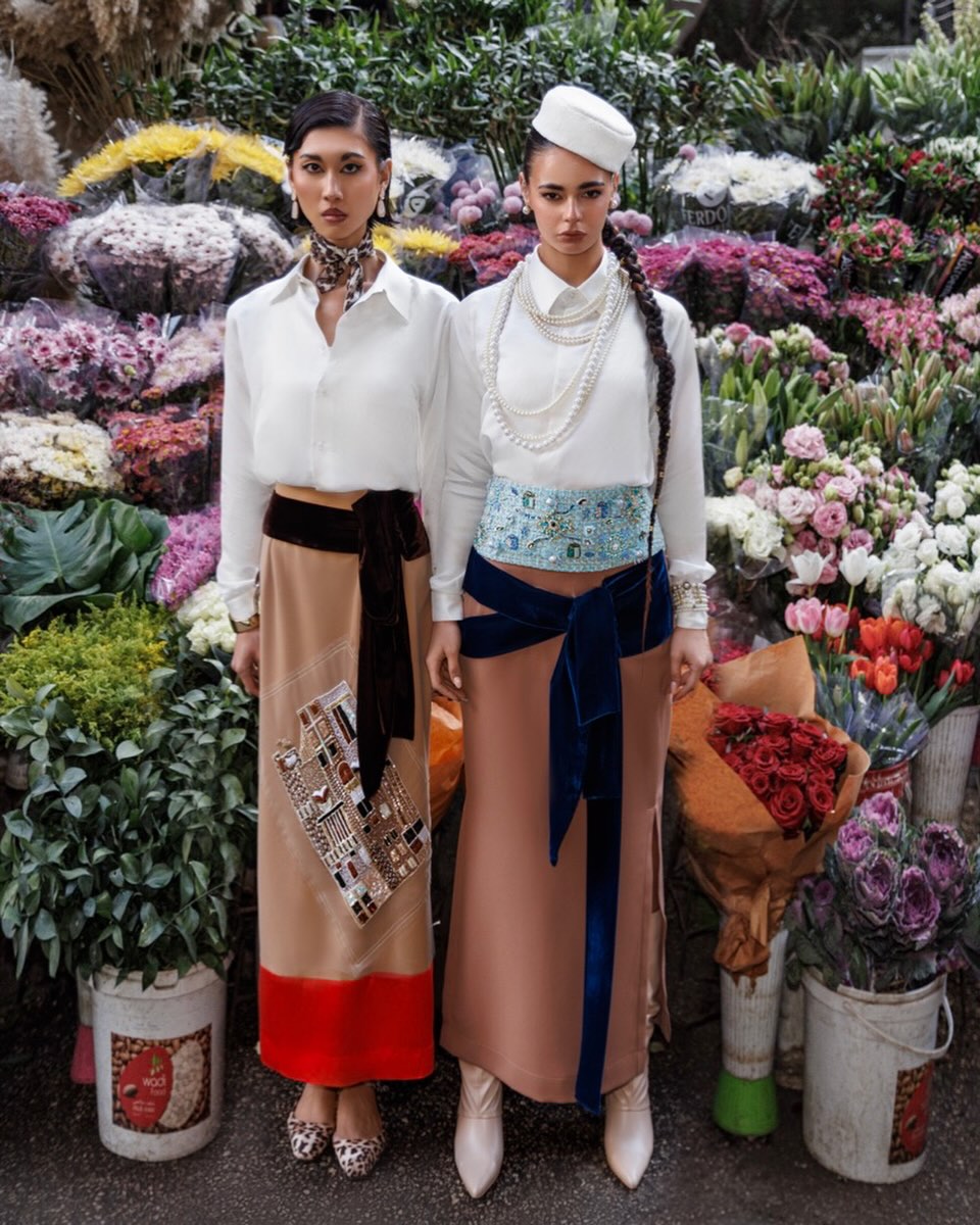 “أستلهم من كل ما حولي… الفن يبدأ من الإحساس.”