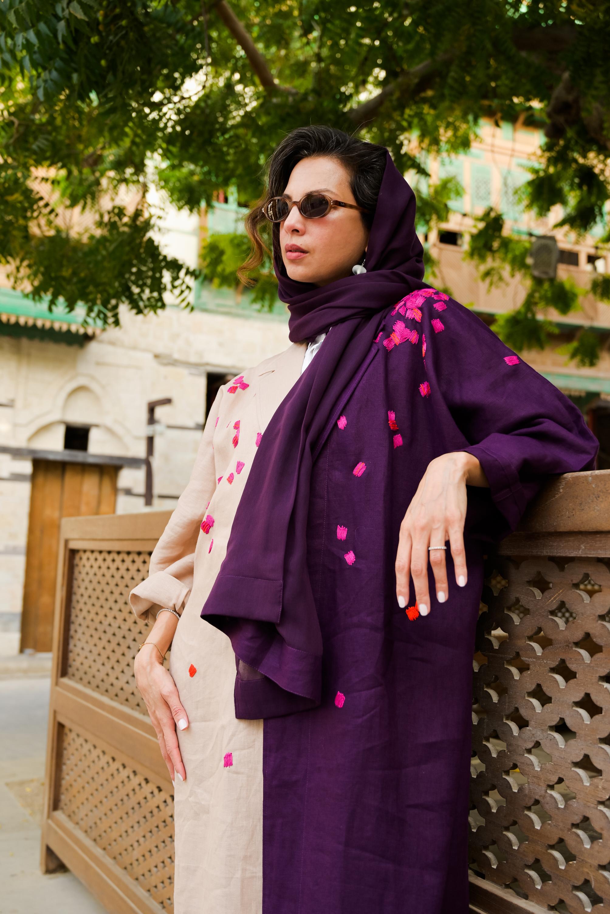 “الألوان جزء أساسي من التعبير.”