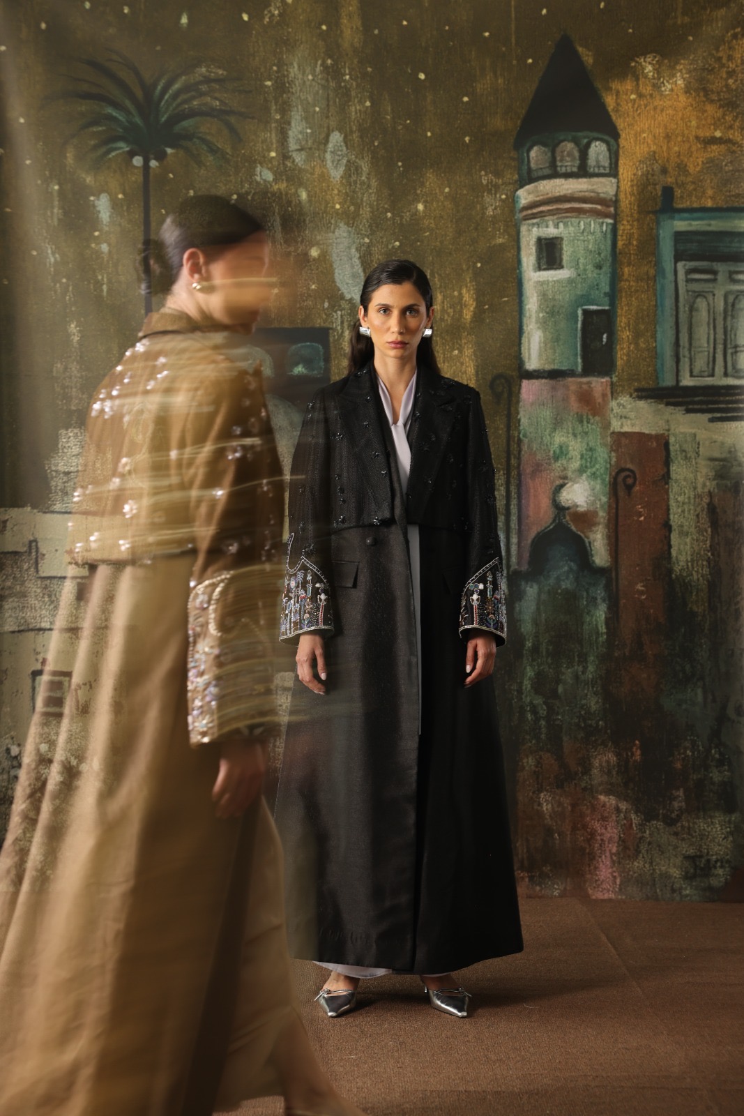 “التطريز هو ترجمة فنية لما أشعر به.”