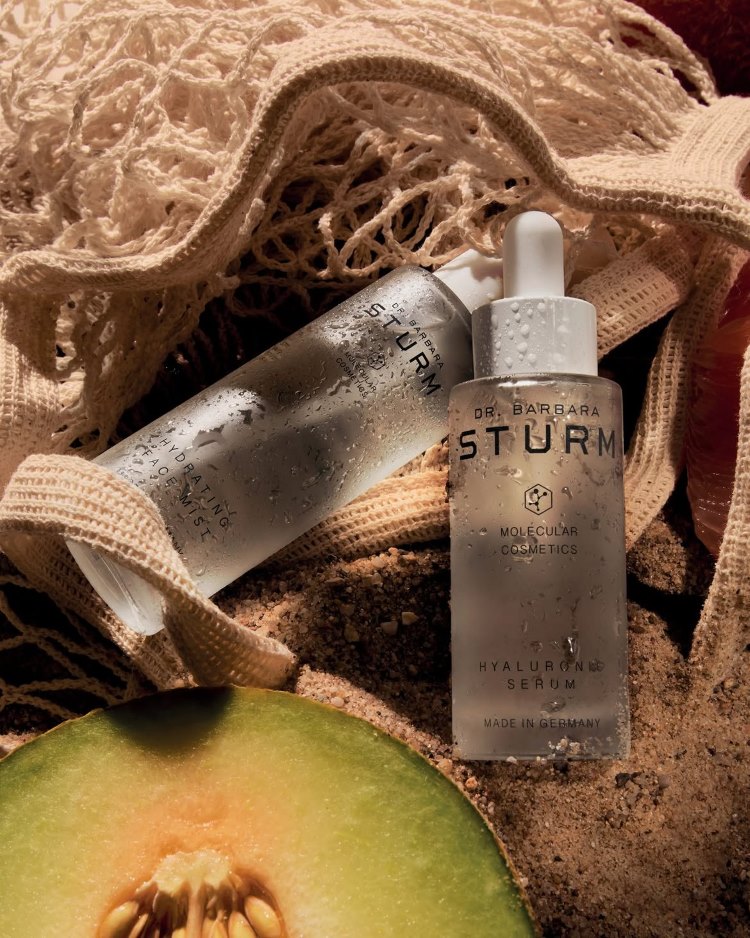 إطلاق SUMMER KIT 2026 من Dr. Barbara Sturm مجموعة صيفية جاهزة للسفر