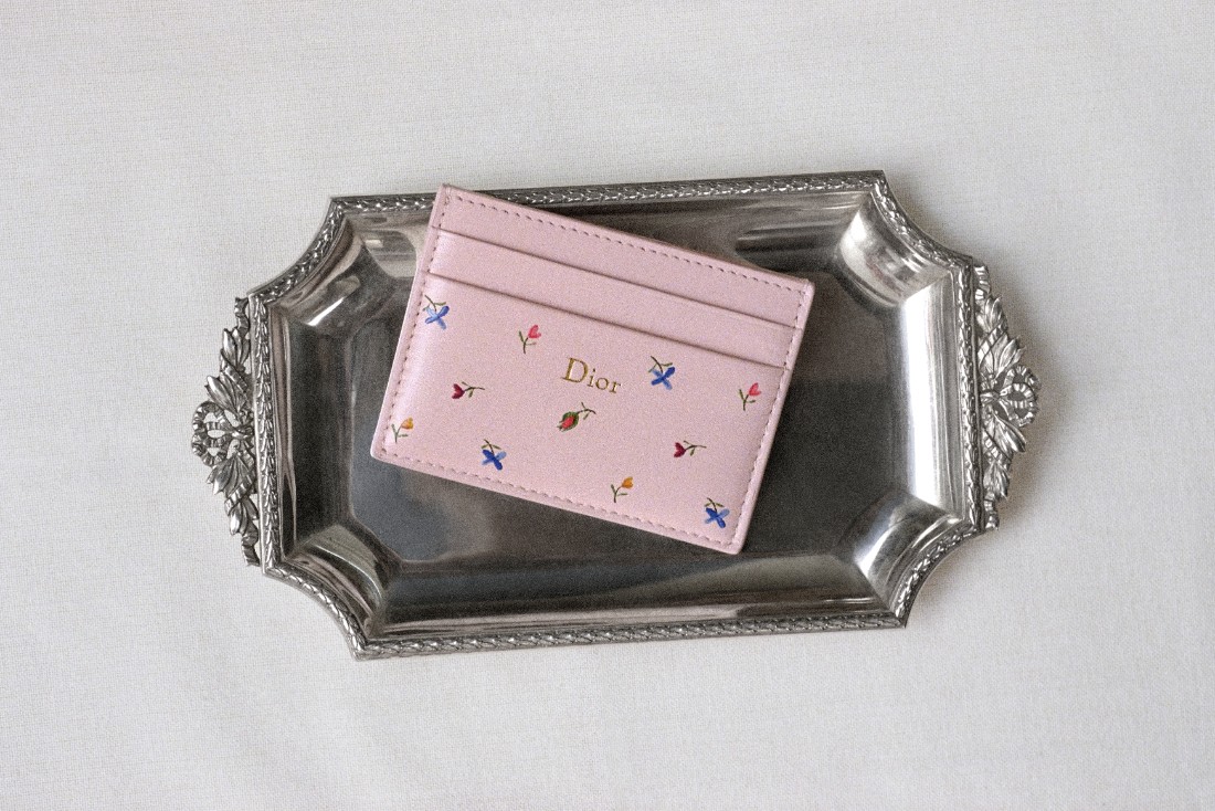 ابتكارات "جوناثان أندرسون" لدار ديور الخاصة بعيد الحب