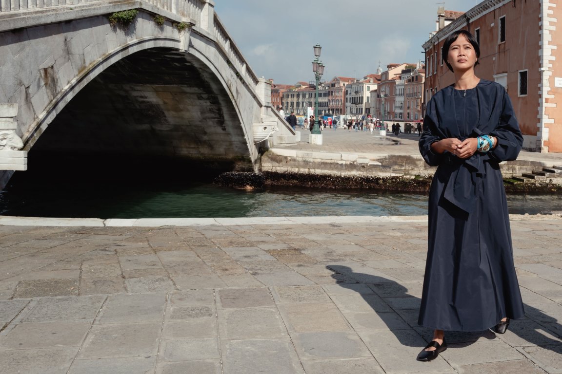 Dian Suci  تفوز بالدورة العاشرة من جائزة Max Mara Art Prize for Women