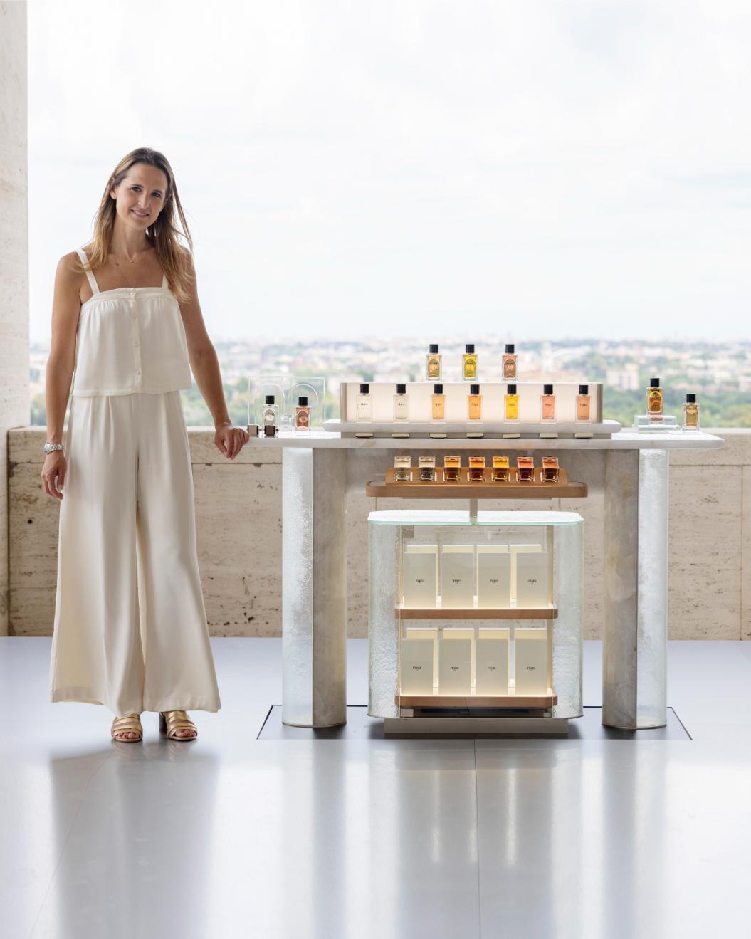 عائلة عطور  FENDI لأول مرة في تاريخها، تكشف FENDI عن مجموعة كاملة من العطور